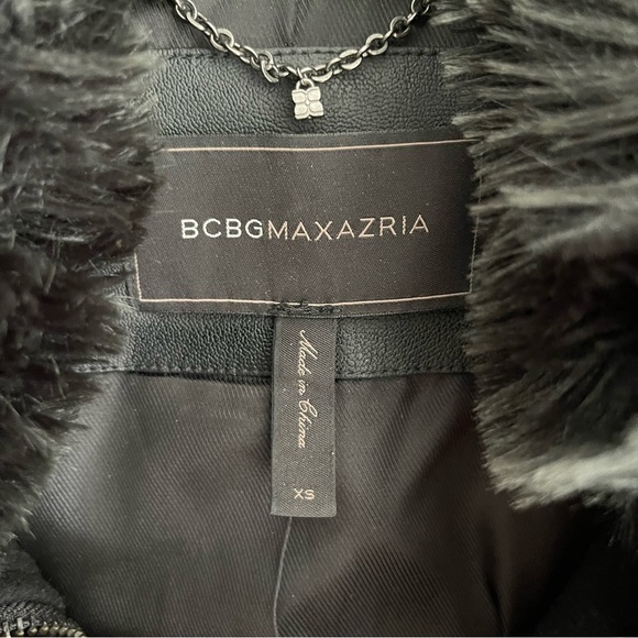 BCBGMaxAzria Women’s Black Faux Fur Trim Jacket - Picture 4 of 8